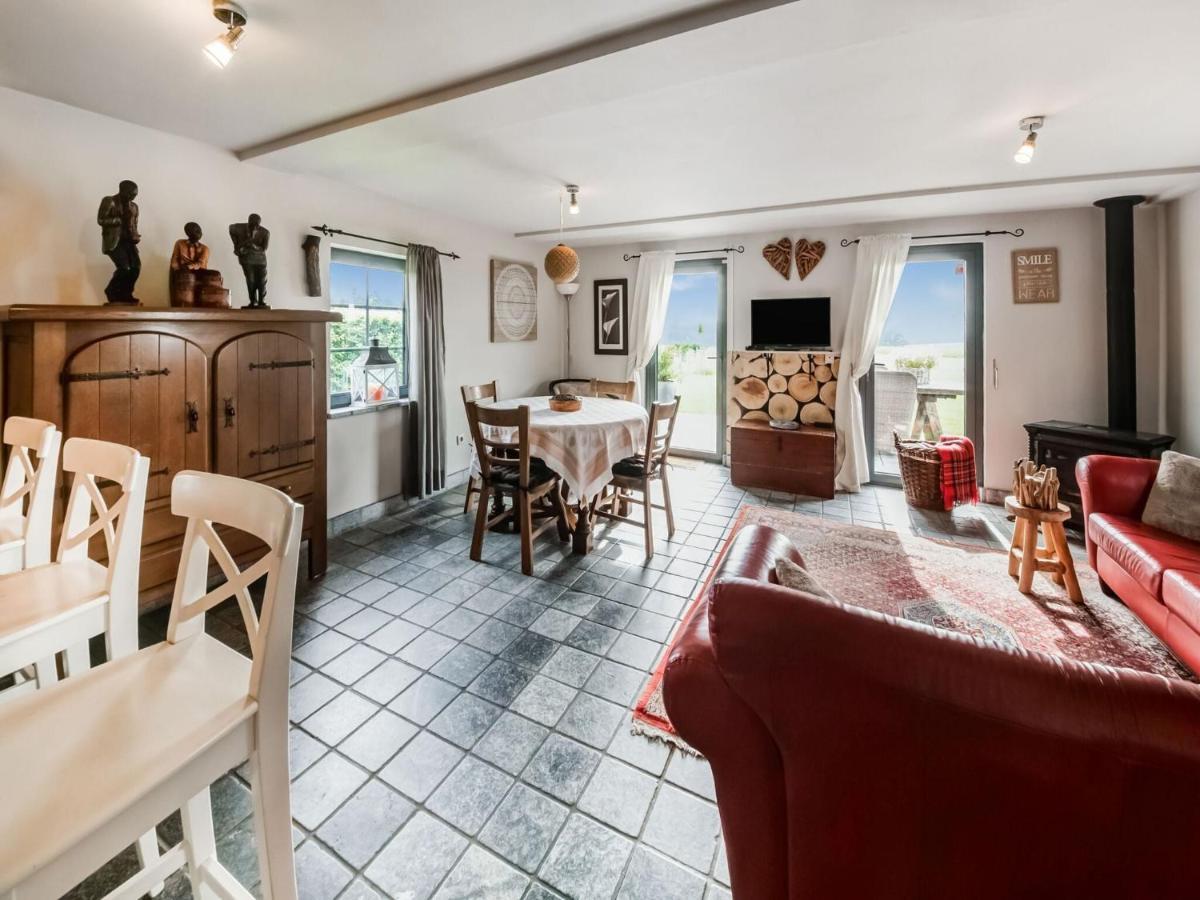 Tranquil Holiday Home In Mont With Bubble Bath Eksteriør billede