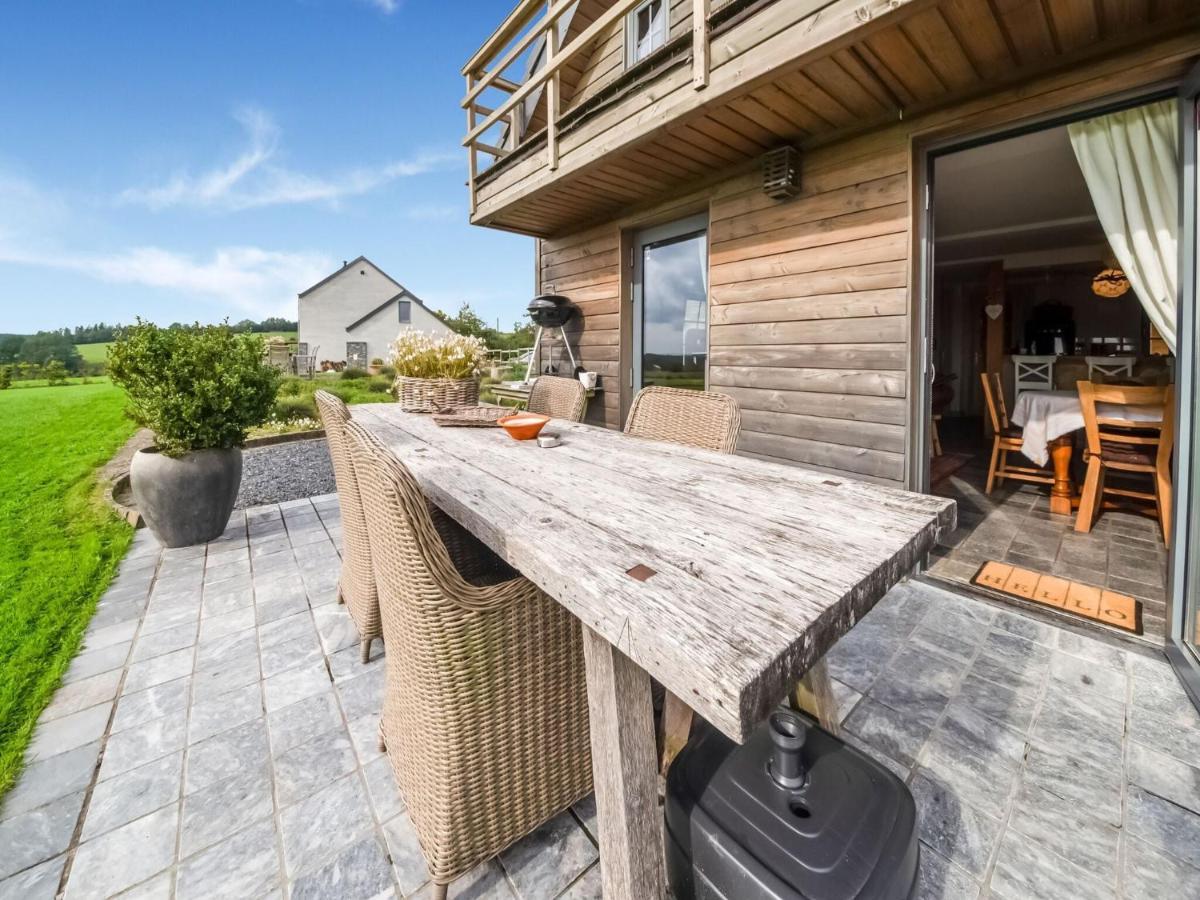 Tranquil Holiday Home In Mont With Bubble Bath Eksteriør billede
